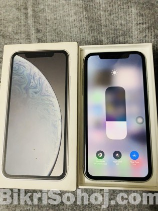 iPhone XR